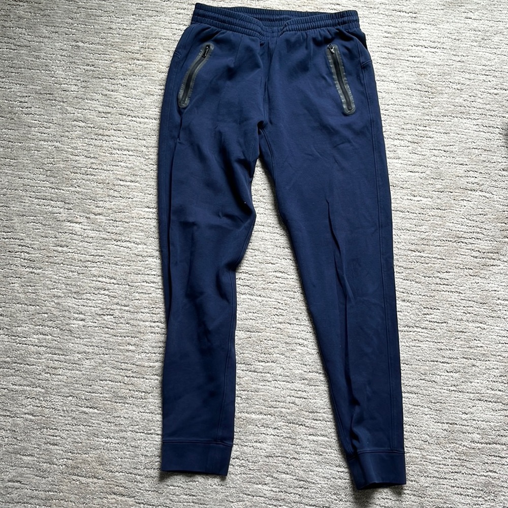 Old Navy men’s size medium navy blue sweatpant joggers